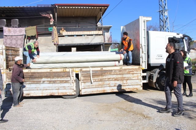 Tır ve konteyner taşıma, lojistik hizmetleri, güvenli sevkiyat.