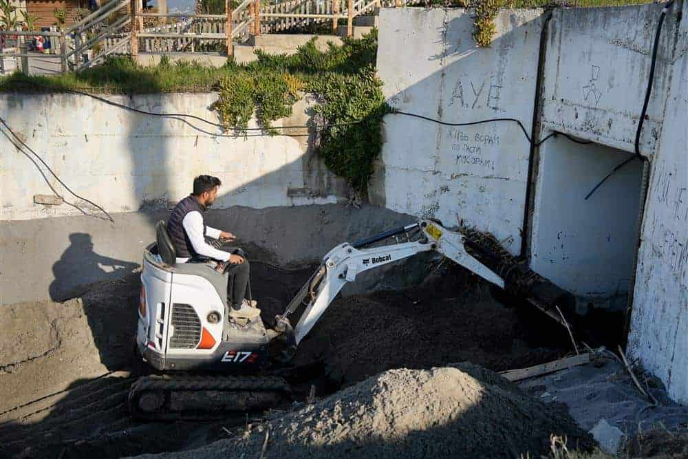 Alanya Belediyesi, Sahil ve Alt Geçitlerde Bayram Öncesi Yoğun Temizlik Seferberliği Başlattı