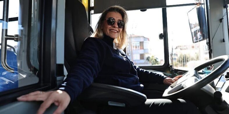 Antalya Büyükşehir Belediyesi'nde Kadın Personelin Katkısı Kentin Gelişimine Yön Veriyor