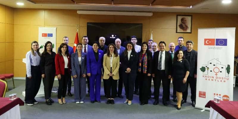 Antalya Büyükşehir Belediyesi’nde Kadın Dostu Kentler Programı İçin Bilgilendirme Toplantısı Yapıldı