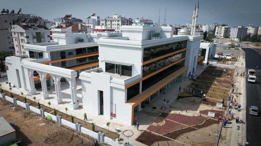 Muratpaşa Belediyesi Gençler İçin Yapay Zeka ve Görsel Üretim Atölyesi Düzenliyor