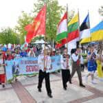 Antalya'da 23 Nisan Çocuk ve Uçurtma Festivali Renkli Görüntülere Sahne Oldu