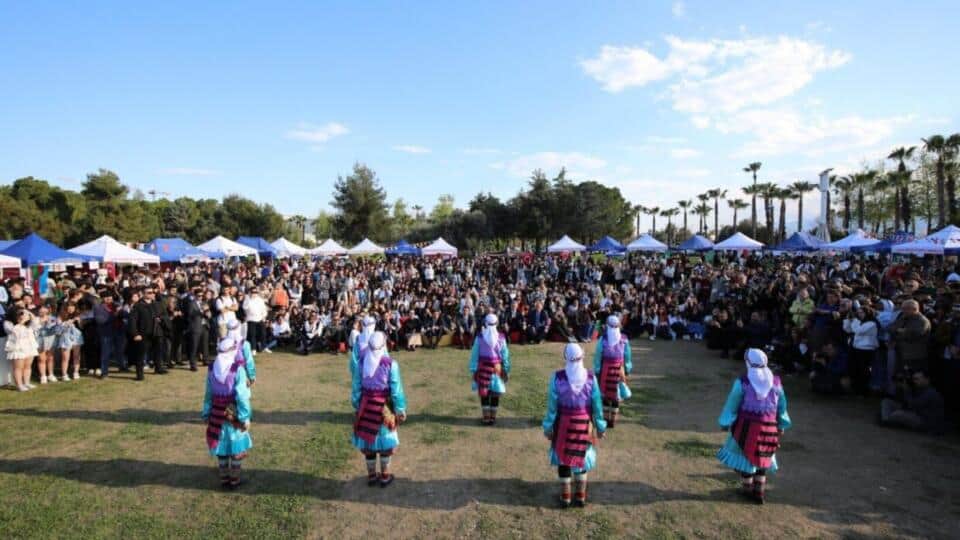 Akdeniz Üniversitesi’nde 52 Ülkeden Öğrenci Kültür Festivalinde Buluştu