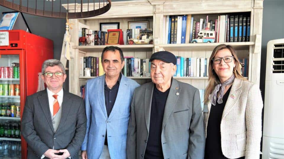 Kızılkule'nin 800. yılında Alanya’da 800 öğrenciyle anlamlı kitap okuma etkinliği düzenlendi