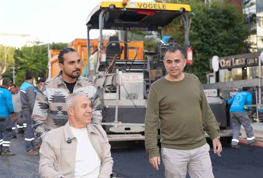 Başkan Osman Tarık Özçelik, Atatürk Caddesi’ndeki Altyapı Yenileme Çalışmalarını Yerinde İnceledi