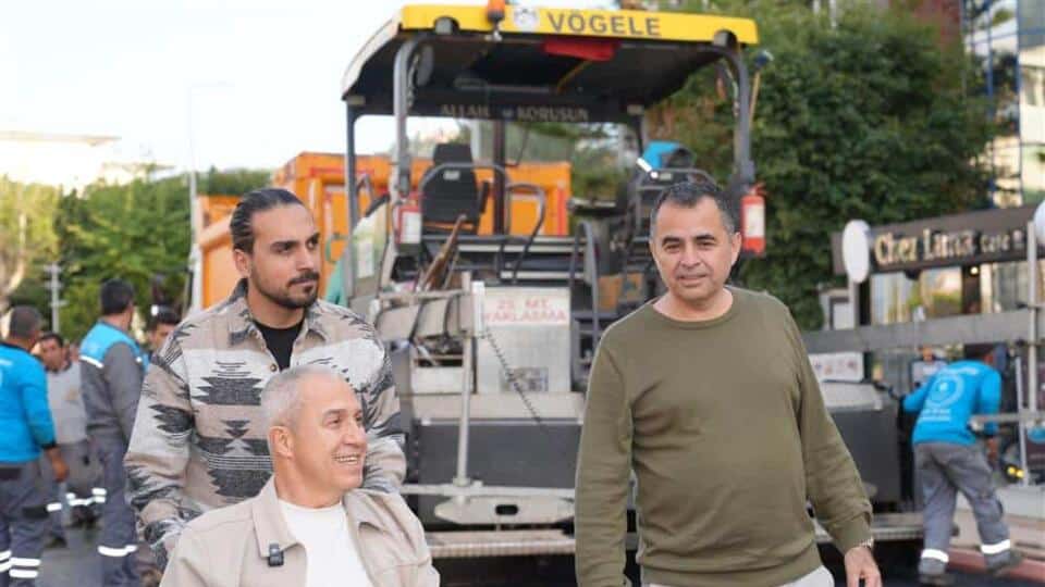 Başkan Osman Tarık Özçelik, Atatürk Caddesi’ndeki Altyapı Yenileme Çalışmalarını Yerinde İnceledi