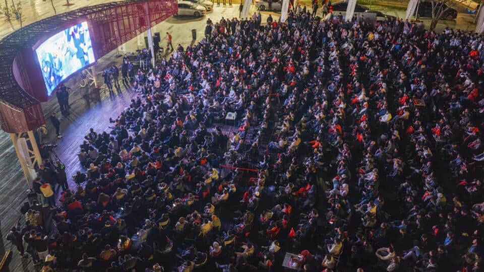 Antalya'da Türkiye'nin Dünya Kupası'na Katılma Başarısı Coşkuyla Kutlandı