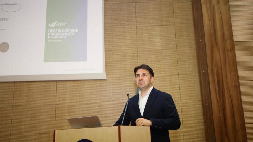 Akdeniz Üniversitesi'nde Kurumsal Akreditasyon Çalıştayı Akademik Birimlerle Yapıldı