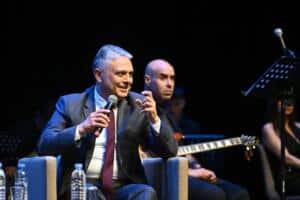 Muratpaşa’da Şiir ve Müzik Buluşması Sanatseverlerden Yoğun İlgi Gördü