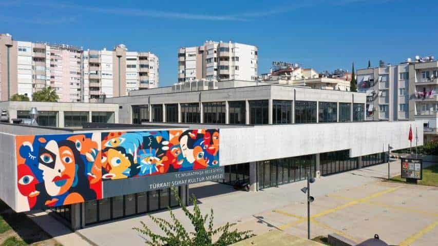 Muratpaşa Belediyesi'nden Sanatseverlere Şiir ve Müzik Buluşması