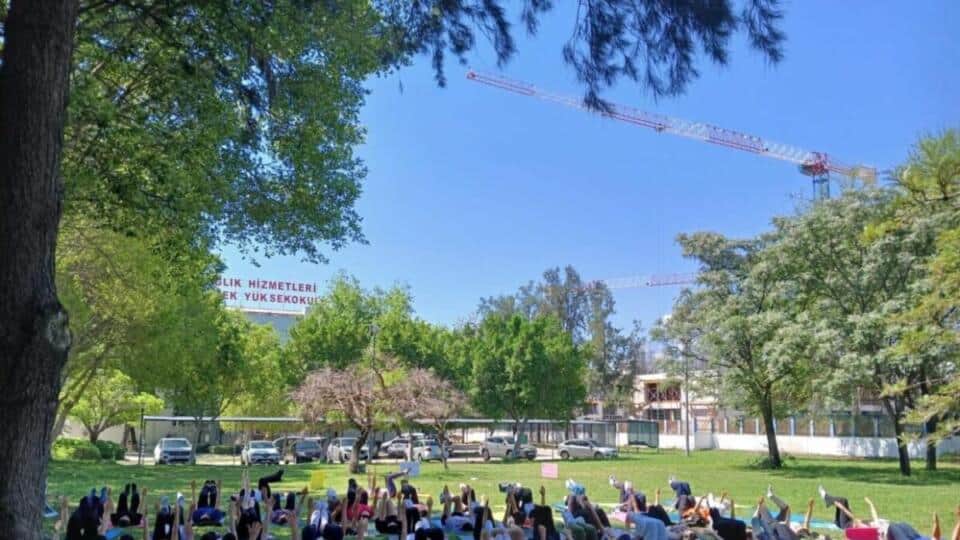Akdeniz Üniversitesi’nde Nörogelişimsel Yoga ve Pilates Deneyimi Yüksek Katılımla Gerçekleşti